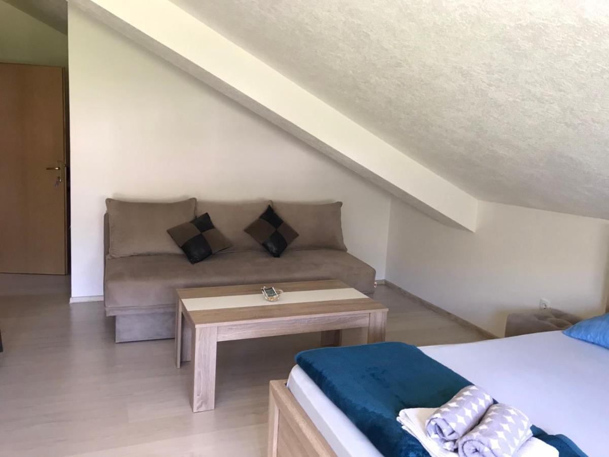 Apartmani Dino Благай Екстериор снимка