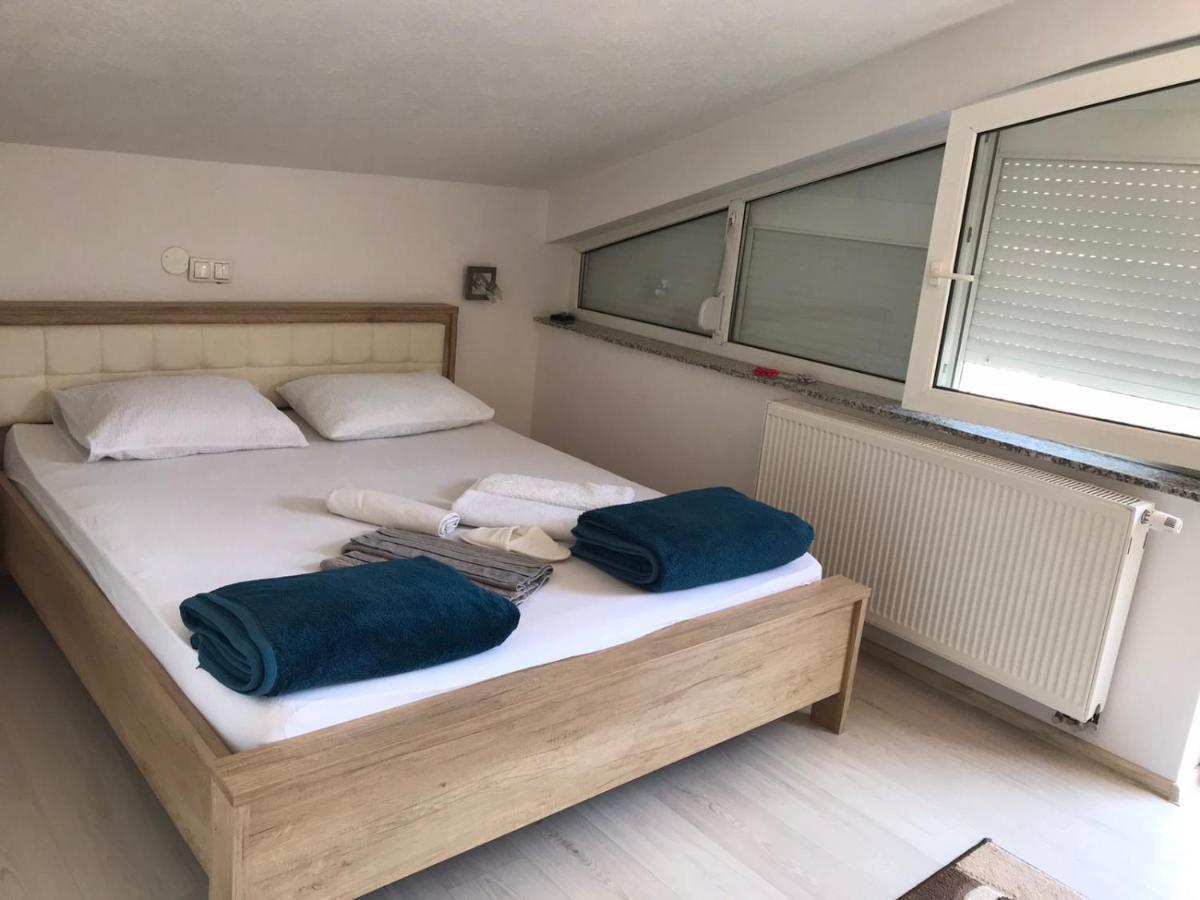 Apartmani Dino Благай Екстериор снимка